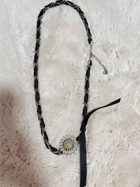 Vintage Betsey Johnson Silver Ribbon Chain Sunflower Necklace